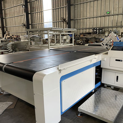 ZLT-TE4A  Edging Sewing 15-20pcs/h Mattress Tape Edge Machine Automatic Flipping Easy Operation For Beginners OEM China