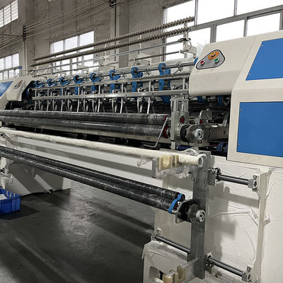 จักรเย็บผ้าที่นอน 380V ล็อคตะเข็บสำหรับผ้านวม 500-1100 รอบต่อนาที