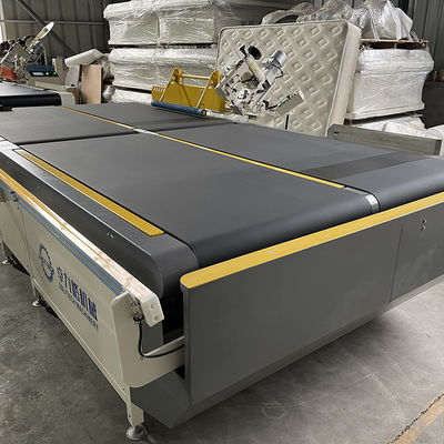 พลิกอัตโนมัติ 3.37KW คอมพิวเตอร์ขอบเทปที่นอนอัตโนมัติเครื่อง 50-500mm ความหนาของจักรเย็บผ้า