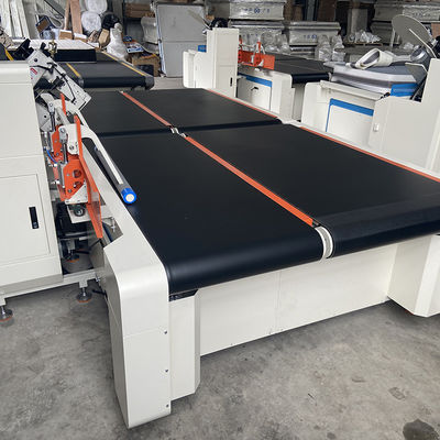 ZLT-TE4A 15-20pcs/h คอมพิวเตอร์อัตโนมัติ Flipping 15-20pcs/h เครื่องเทป Edge 50-500mm ความหนาในการเย็บสําหรับหมอน